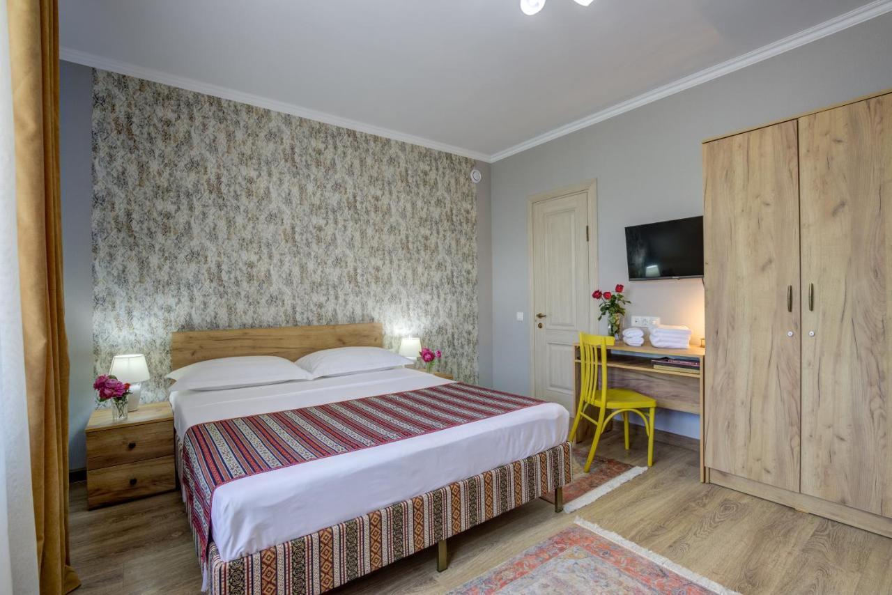Ordo Hotel Karakol Eksteriør bilde