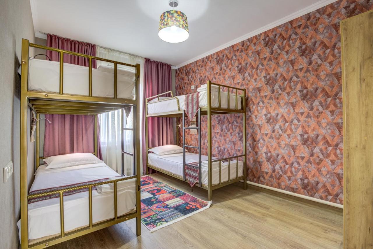 Ordo Hotel Karakol Eksteriør bilde