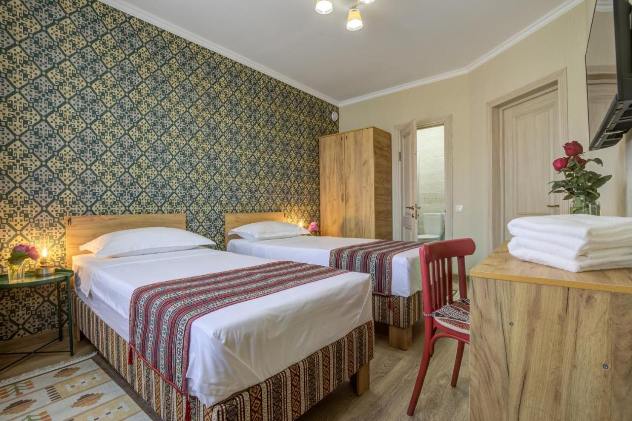 Ordo Hotel Karakol Eksteriør bilde